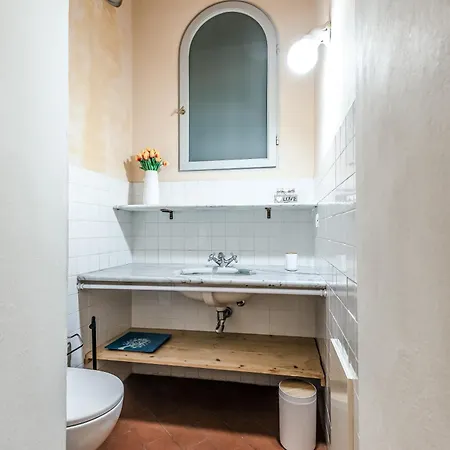Hostly-maison Le Vettovaglie-historical Center Apartment